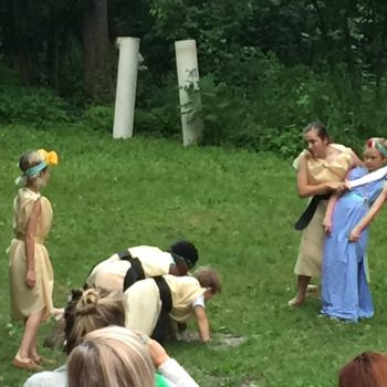 SCS students spring school play